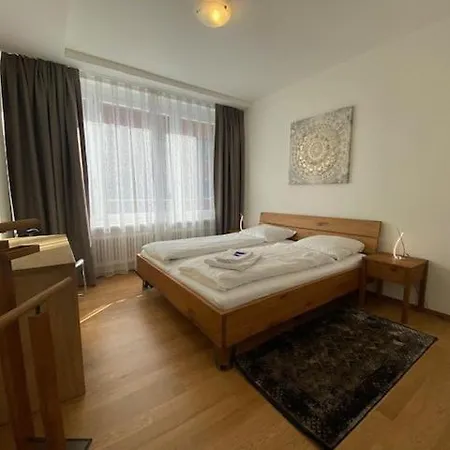 Fantastic 1 Bedroom Flat In The Center - West 7 شقة *