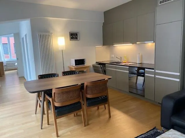 Fantastic 1 Bedroom Flat In The Center - West 7 * Цюрих